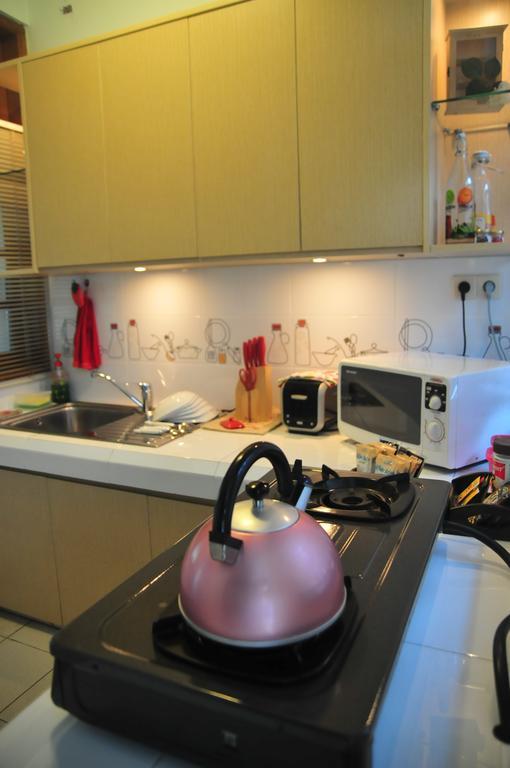 เบด แอนด์ เบรคฟาสต์ โตมัง Bed & Breakfast จาการ์ตา ภายนอก รูปภาพ